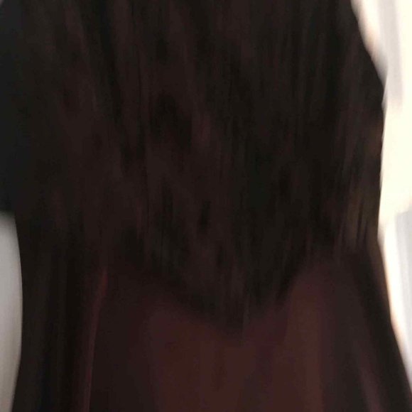 Dresses and Gowns for the Holiday Season - Picture 7 of 16